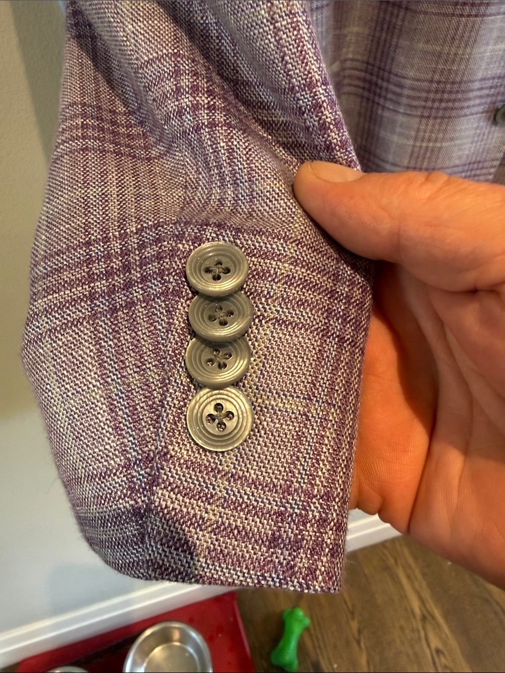 Men's Lavender Plaid Sport Coat Blazer - Picture 4 of 5